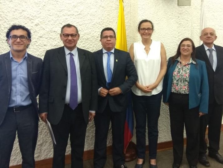 Golpe de Estado a las “grandes” universidades públicas por parte de las “pequeñas”