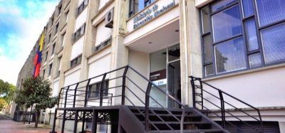 Mineducación se defiende ante presión mediática por convalidación de un título
