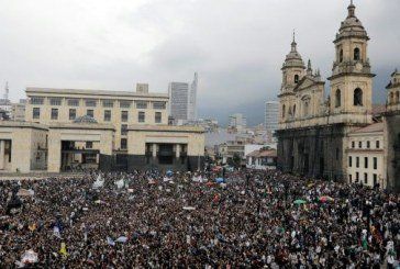 Congresistas promoverán referendo por la educación superior gratuita