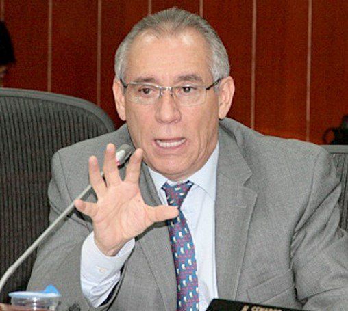 Un político de carrera llega a la rectoría de la IU Digital de Antioquia