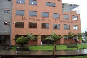 Gestionan en el Congreso Ley de Honores para la U. de Cundinamarca