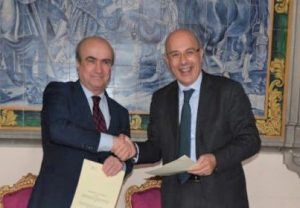 Iesalc y OEI firman convenio para impulsar ed. sup. en Iberoamérica