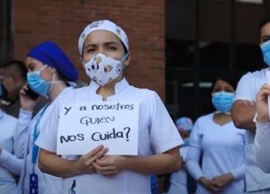 Profesionales de la salud rechazan Decreto 538. Gobierno aclara términos
