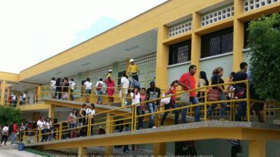 Uniguajira: 9 meses sin salario de docentes impedirá inicio de nuevo semestre