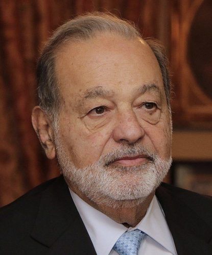 Para Carlos Slim “es irreal” la tesis como requisito para terminar el pregrado