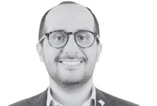 Entre cátedras escolares y universitarias: César A. Correa Martínez