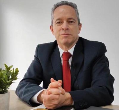 Los nobeles y el futuro universitario: Ricardo Gómez Giraldo