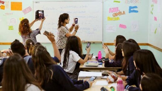 Para aprender en clase, en época de auge tecnológico, es mejor…. usar el cuaderno