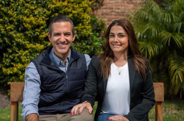 7 universidades privadas tradicionales se benefician con las becas del multimillonario David Vélez