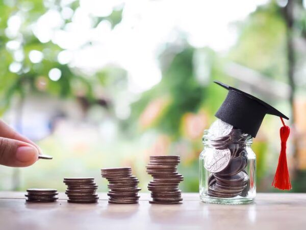 Estrategias de las empresas de rankings universitarios para ganar dinero