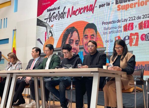 Reinicia debate para reforma de los artículos 86 y 87. Consenso en el cambio, no en la forma