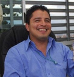 IA en educación, reflexiones acerca de su uso y desafíos éticos emergentes: Jovani Alberto Jiménez Builes