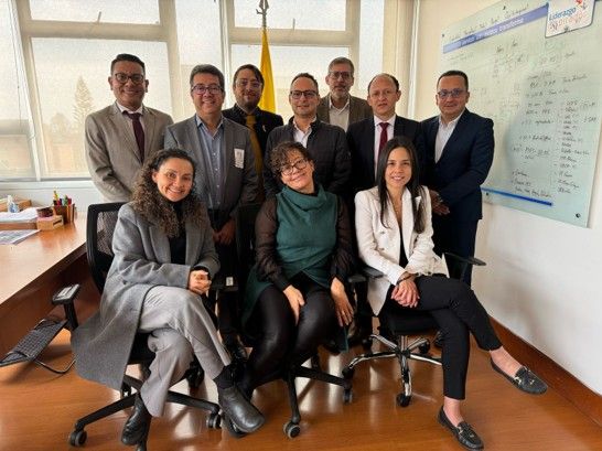 Mineducación invertirá recursos a universidades para crear nuevos programas y crear alianzas sobre IA