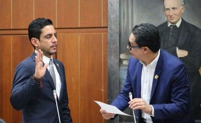 Leyes sobre educación en el Senado pasarán por Alex Flórez en el último año de esta legislatura