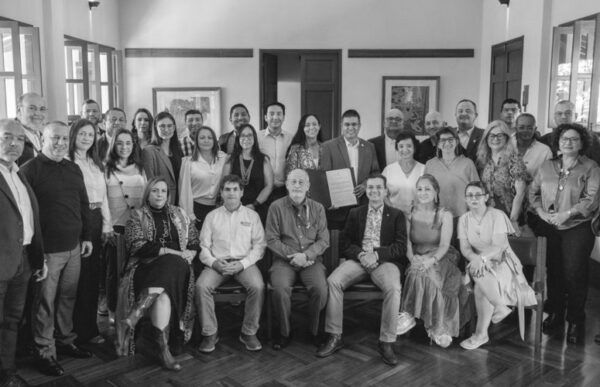 Confirmación de medidas de Mineducación debe llevar a la pérdida de la acreditación institucional de la U. de Antioquia