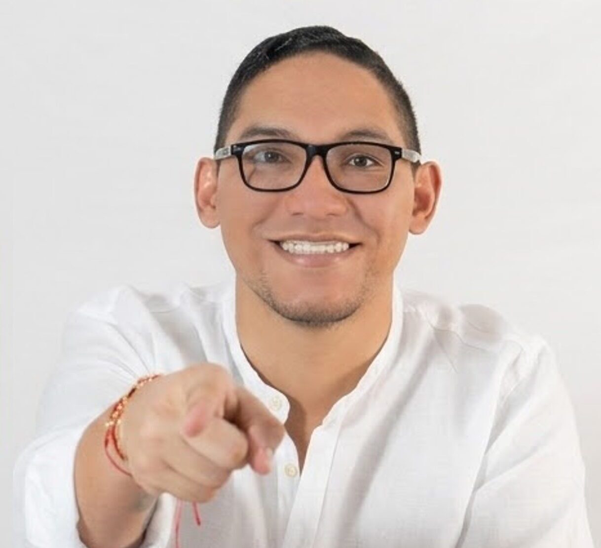 Con solo 5 consejeros y en solo 8 minutos, Unicesar designa rector a Guillermo Echavarría
